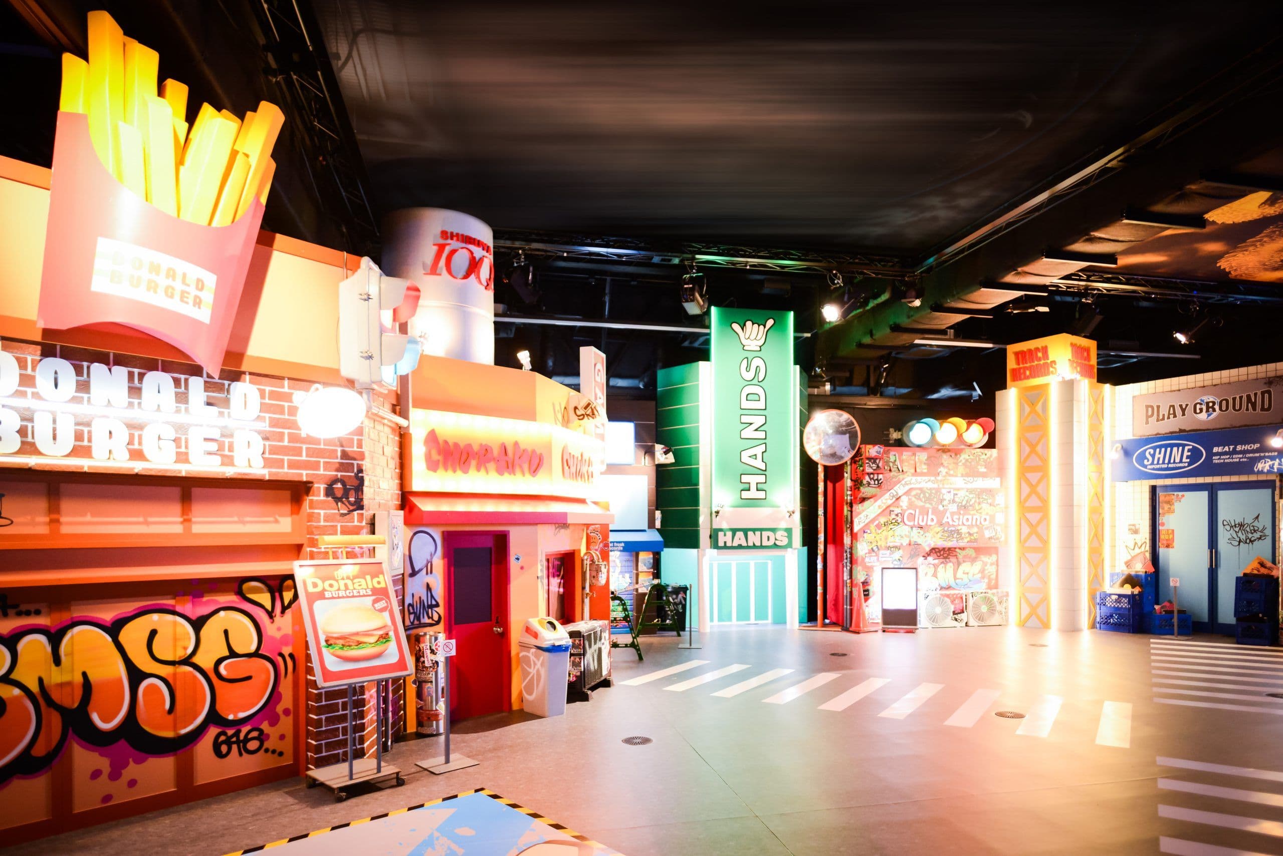 Boom Boom Back EXHIBITION